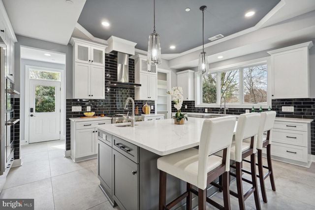 8616 JONES MILL RD, Chevy Chase, MD 20815