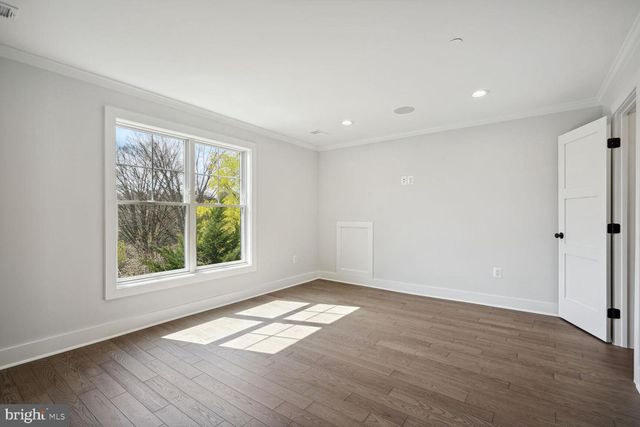 8616 JONES MILL RD, Chevy Chase, MD 20815