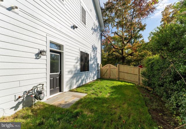 8616 JONES MILL RD, Chevy Chase, MD 20815