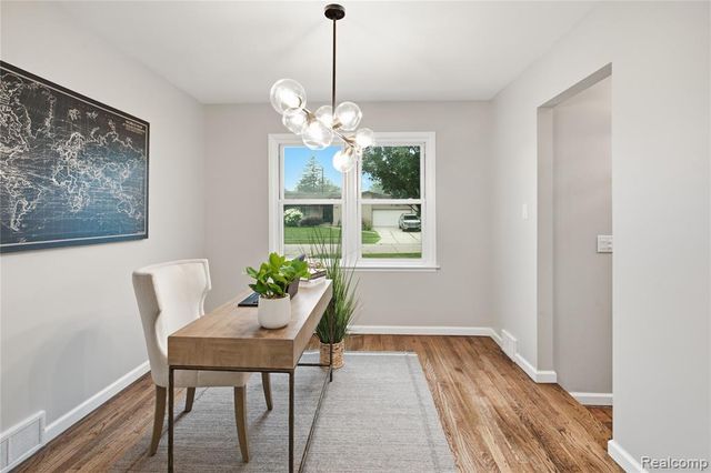18570 Parklane Street, Livonia, MI 48152