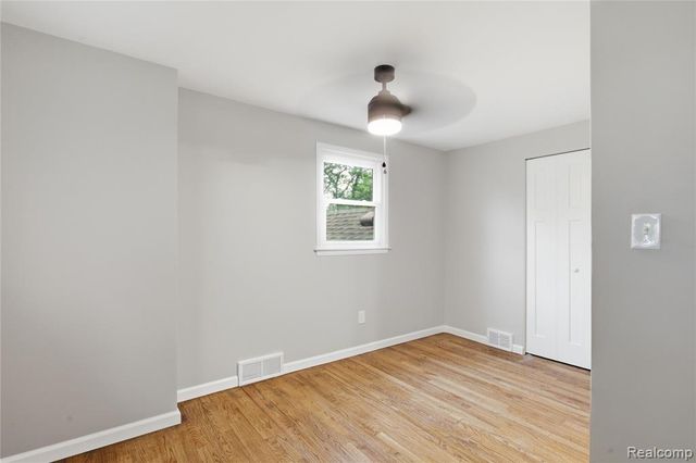 18570 Parklane Street, Livonia, MI 48152