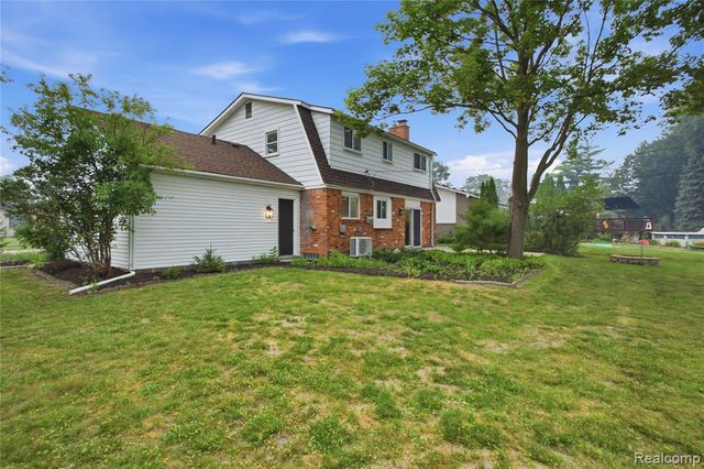 18570 Parklane Street, Livonia, MI 48152