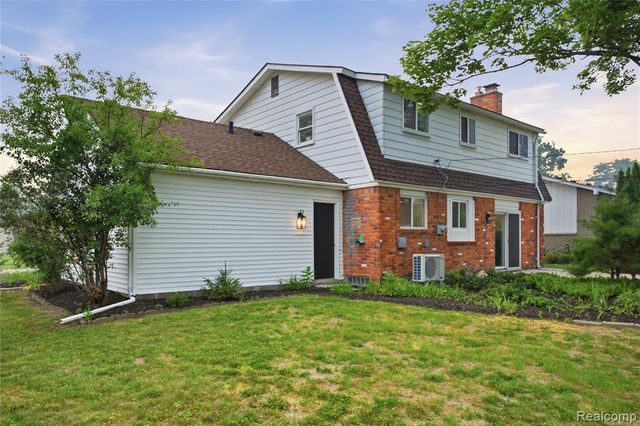 18570 Parklane Street, Livonia, MI 48152