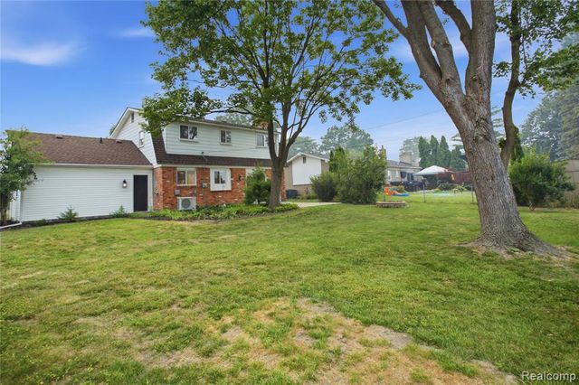18570 Parklane Street, Livonia, MI 48152