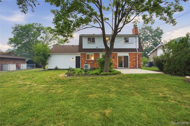 18570 Parklane Street, Livonia, MI 48152