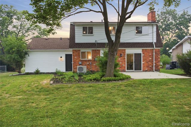 18570 Parklane Street, Livonia, MI 48152