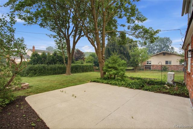 18570 Parklane Street, Livonia, MI 48152