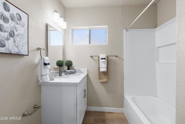 1847 E PINCHOT Avenue, Phoenix, AZ 85016