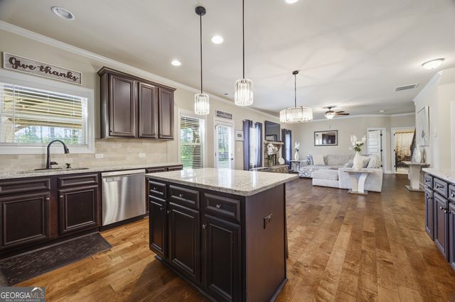 440 Homestead Circle, Forsyth, GA 31029