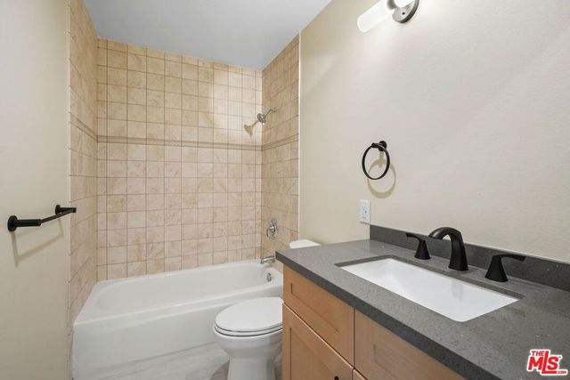 4362 Milpas Street, Camarillo, CA 93012