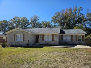 521 Dixie Drive, Selma, AL 36701