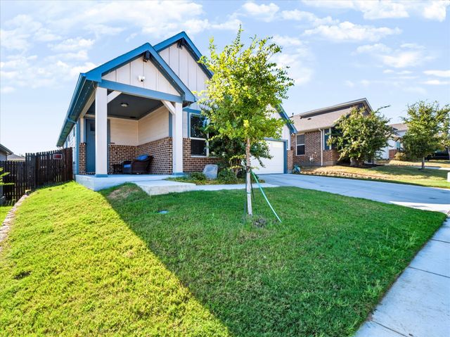 2220 Redwing Drive, Denton, TX 76205