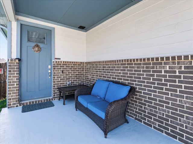 2220 Redwing Drive, Denton, TX 76205