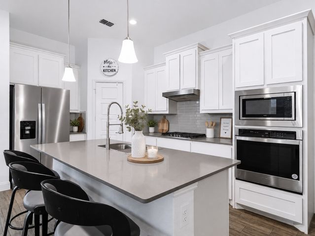 2220 Redwing Drive, Denton, TX 76205