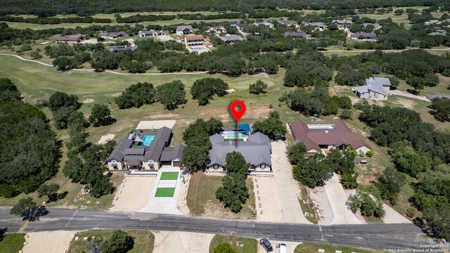 989 Mountain Valley Drive, Concan, TX 78838