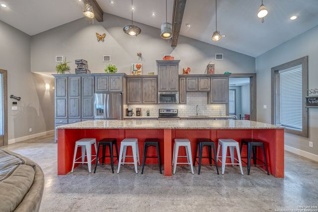 989 Mountain Valley Drive, Concan, TX 78838