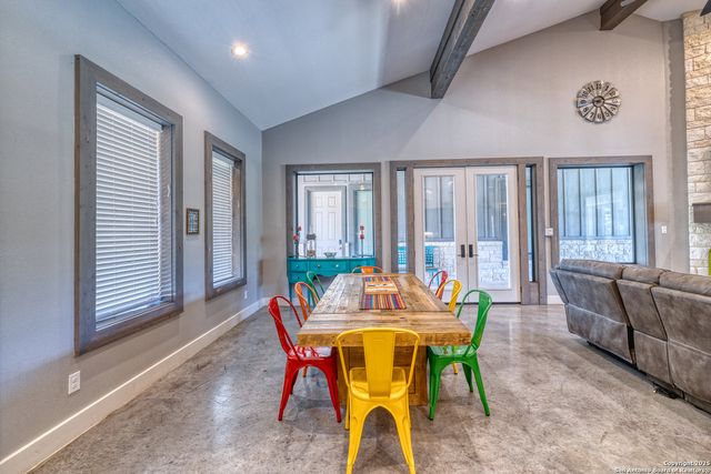 989 Mountain Valley Drive, Concan, TX 78838