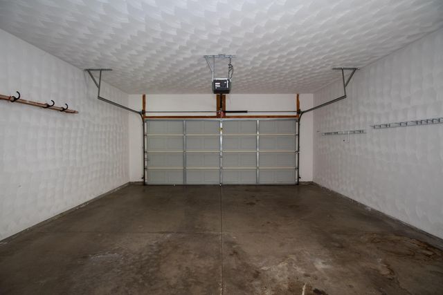 326 Goldenview Drive, Battle Creek, MI 49014