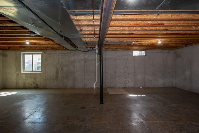 326 Goldenview Drive, Battle Creek, MI 49014