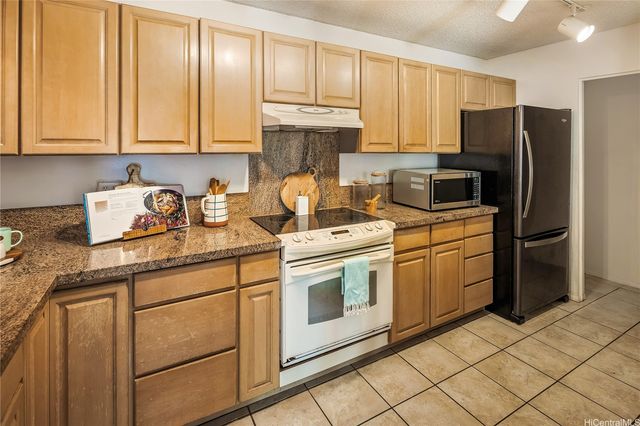 44-365 Nilu Street 109, Kaneohe, HI 96744