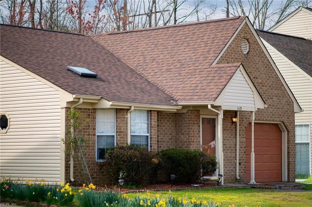 113 Kincaid LN, Hampton, VA 23666