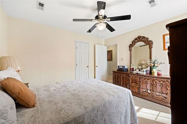 113 Kincaid LN, Hampton, VA 23666