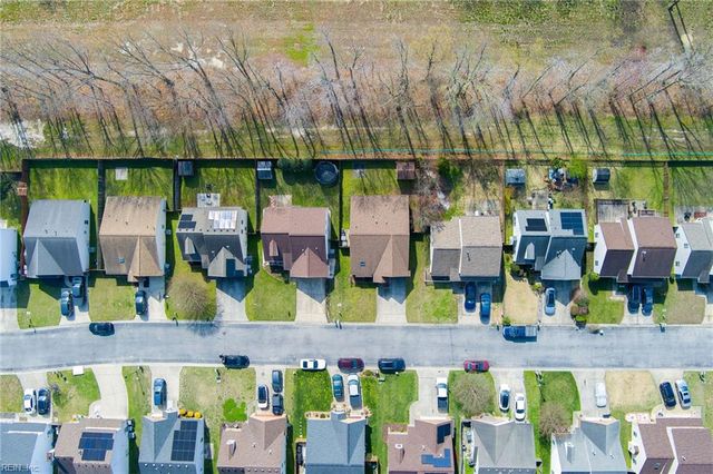 113 Kincaid LN, Hampton, VA 23666