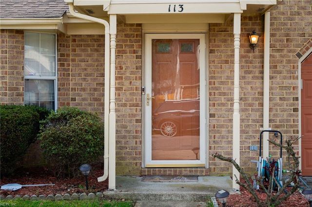 113 Kincaid LN, Hampton, VA 23666