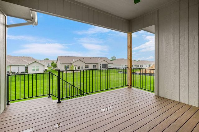 5008 N 146th Street, Basehor, KS 66007