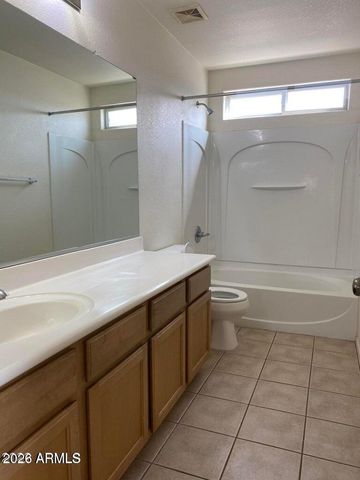 4414 E PEACH TREE Drive, Chandler, AZ 85249