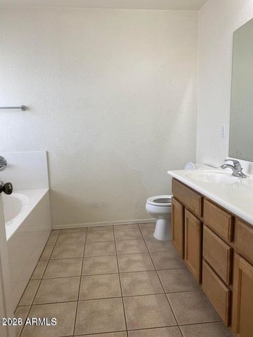 4414 E PEACH TREE Drive, Chandler, AZ 85249