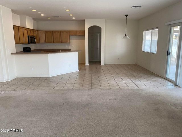 4414 E PEACH TREE Drive, Chandler, AZ 85249