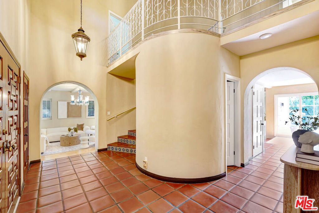 324 Marguerita Avenue, Santa Monica, CA 90402 — photo 5