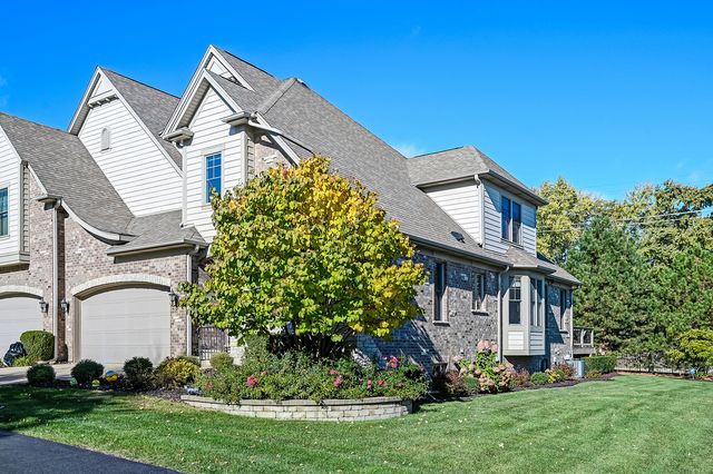 3 Westmoreland Lane, Naperville, IL 60540