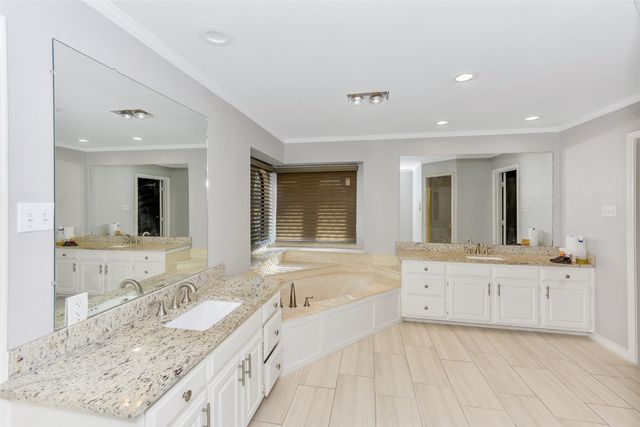 1011 Briar Hill Circle, Duncanville, TX 75137