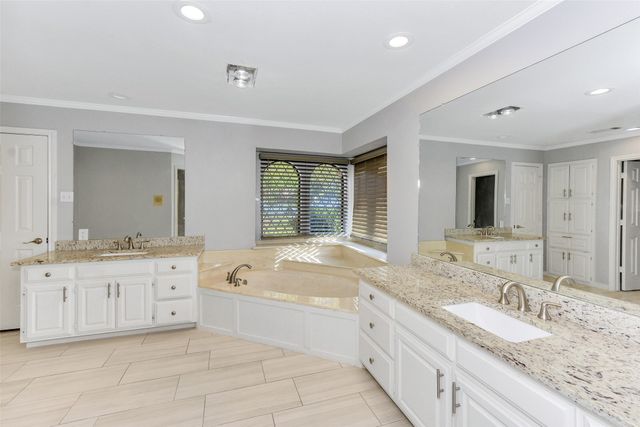 1011 Briar Hill Circle, Duncanville, TX 75137