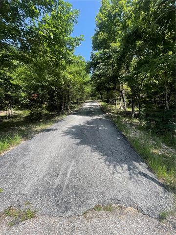 7746 Highway 221, Eureka Springs, AR 72632
