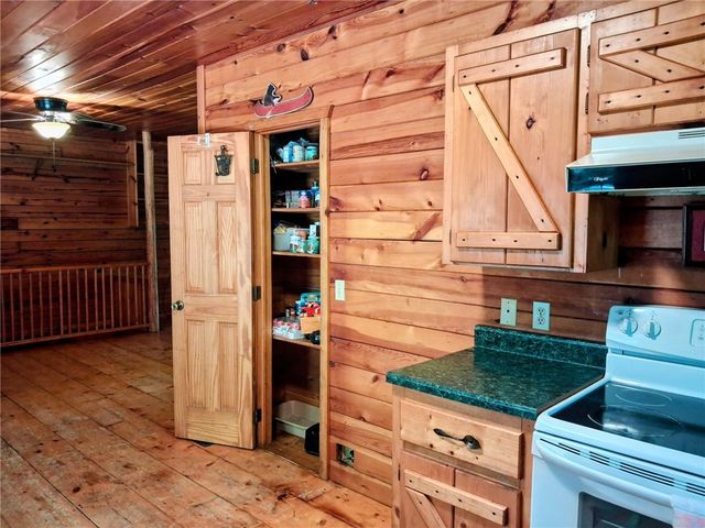 7746 Highway 221, Eureka Springs, AR 72632