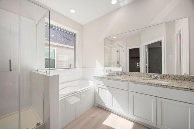 1128 Lilly Lane, Bellville, TX 77418