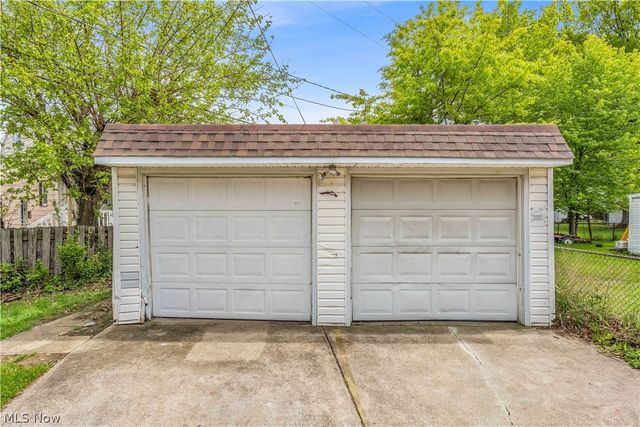 20470 Lake Shore Boulevard, Euclid, OH 44123