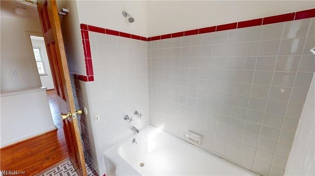 20470 Lake Shore Boulevard, Euclid, OH 44123