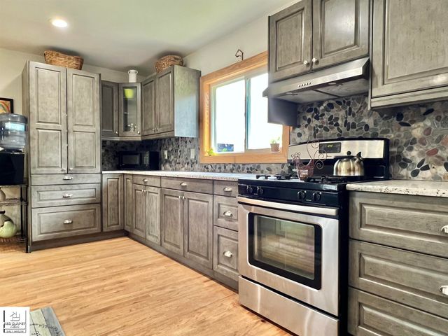 1528 Slater Road, Mayfield Twp, MI 48446