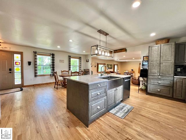1528 Slater Road, Mayfield Twp, MI 48446