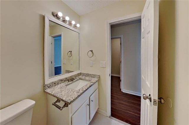 208 Shenandoah Court, Hiram, GA 30141