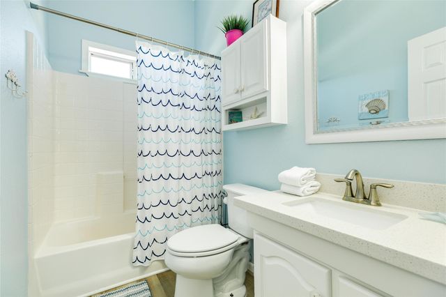 4008 Ector, Galveston, TX 77554