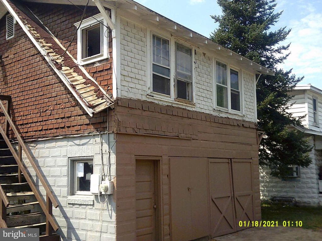 14210 CROGHAN, Mount Union, PA 17066