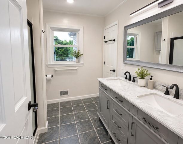 56 Valley Road, Jackson, NJ 08527