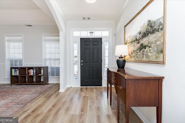 300 Hunts Landing Drive, Kathleen, GA 31047