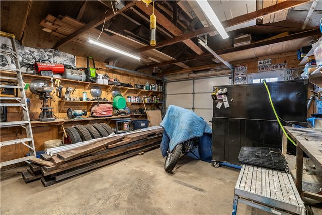 400 Mount Olive Street, Siloam Springs, AR 72761