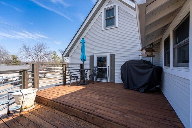 400 Mount Olive Street, Siloam Springs, AR 72761